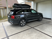 Kia Sorento | N7 680 liter | Hoogglans zwart | Model Marlin