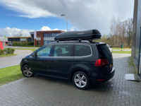 Volkswagen Sharan | N7 680 liter | Hoogglans zwart | Model Marlin