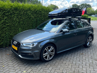 Audi A3 Sportback | N25 480 liter | Hooglans zwart | Model Raya