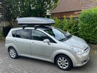 Toyota Verso | N21 630 liter | Grijs | Model Koral