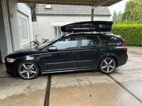 Volvo V50 | N21 630 liter | Hoogglans zwart | Model Koral