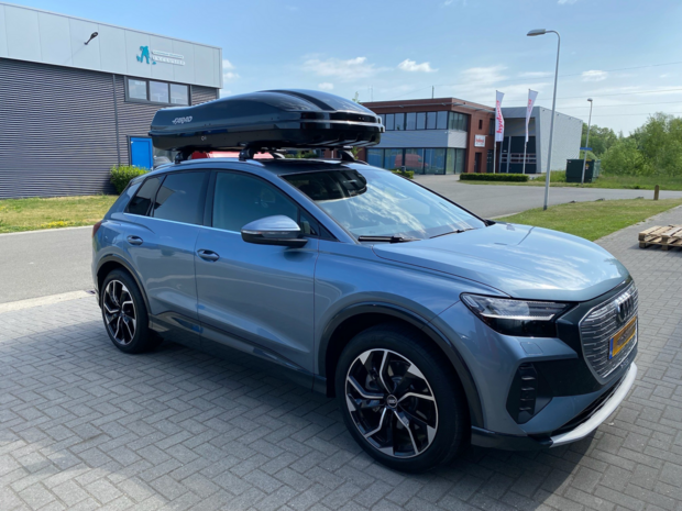 Audi Q4 E-tron | N7 680 liter | Hoogglans zwart | Model Marlin