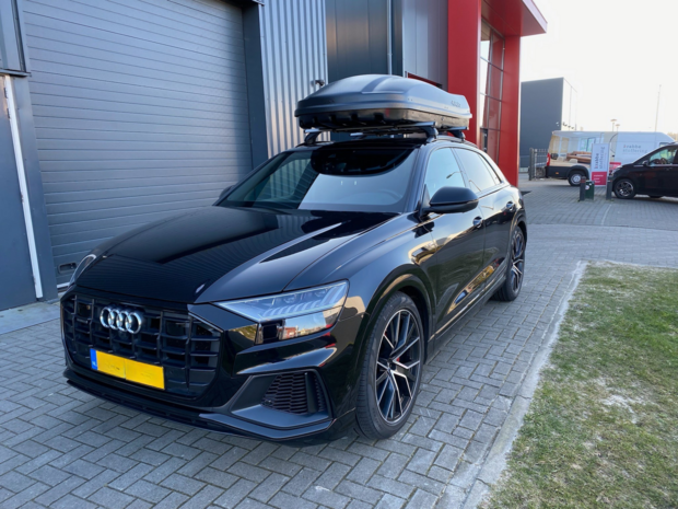 Audi Q8 | N7 680 liter | Hoogglans zwart | Model Marlin