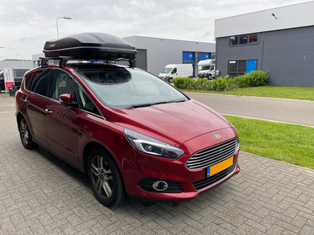 Ford S-Max | N7 680 liter | Mat zwart | Model Marlin