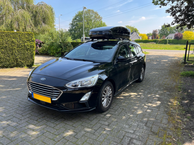 Ford Focus | N20 480 liter | Hoogglans zwart | Model Koral