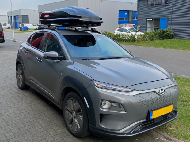 Hyundai Kona | N6 480 liter | Hoogglans zwart | Model Marlin