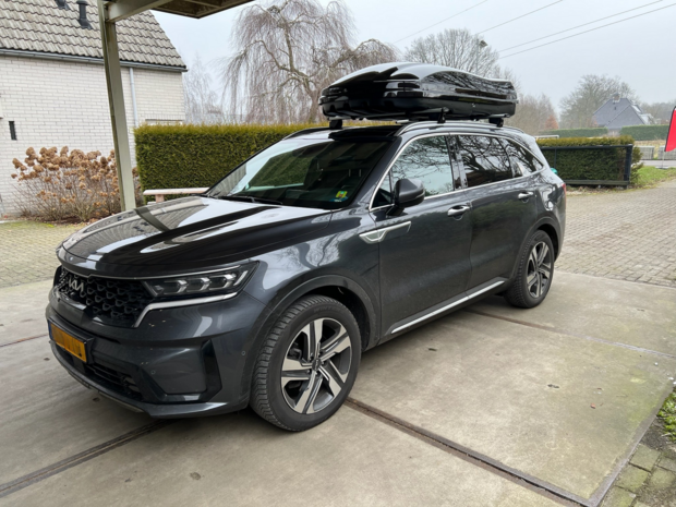 Kia Sorento | N7 680 liter | Hoogglans zwart | Model Marlin