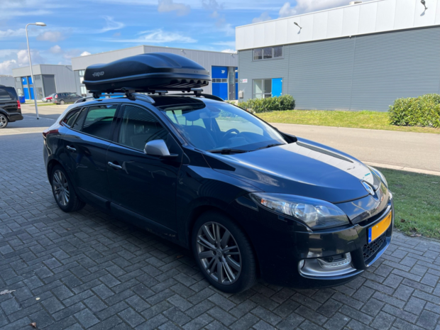 Renault Megane | N6 480 liter | Mat zwart | Model Marlin