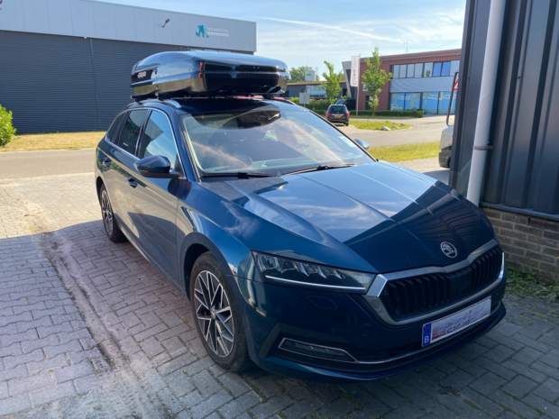 Skoda Octavia | N21 630 liter | Hoogglans zwart | Model Koral