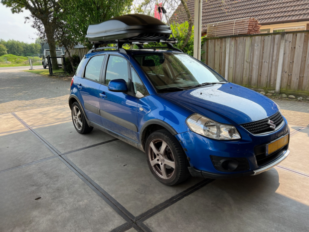 Suzuki SX4 | N6 480 liter | Maira fietsendrager | Mat zwart | Model Marlin
