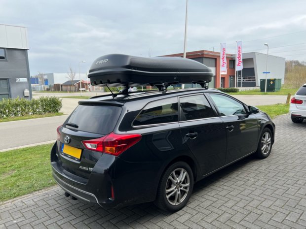 Toyota Auris Sports Tourer | N7 680 liter | Mat zwart | Model Marlin