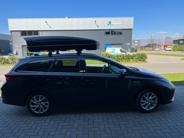 Toyota Auris Sports Tourer | N21 630 liter | Mat zwart | Model Koral