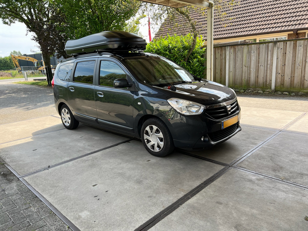 Dacia Lodgy | N7 680 liter | Mat zwart | Model Marlin