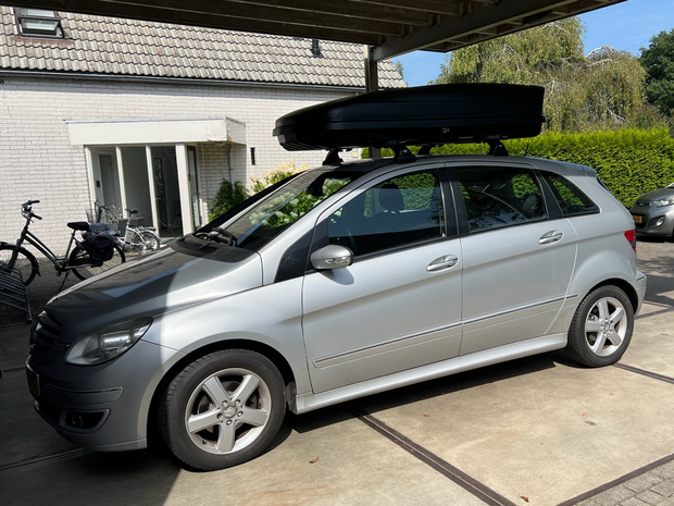 Mercedes B-klasse | N20 480 liter | Mat zwart | Model Koral