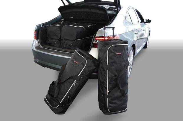 Reistassenset geschikt voor Skoda Superb III (3V) 2015-2024 5-deurs hatchback Original