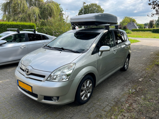 Toyota Verso | N21 630 liter | Grijs | Model Koral