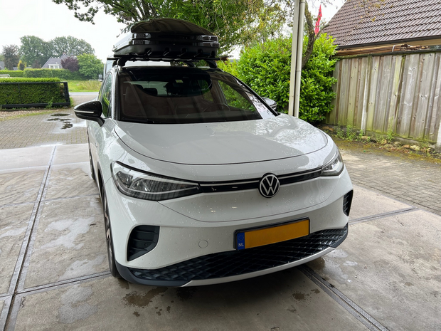 Volkswagen ID.4 | N7 680 liter | Hoogglans zwart | Model Marlin