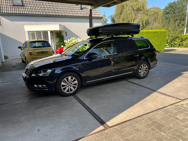 Volkswagen Passat | N21 630 liter | Mat zwart | Model Koral