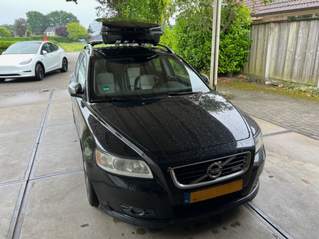 Volvo V50 | N21 630 liter | Hoogglans zwart | Model Koral
