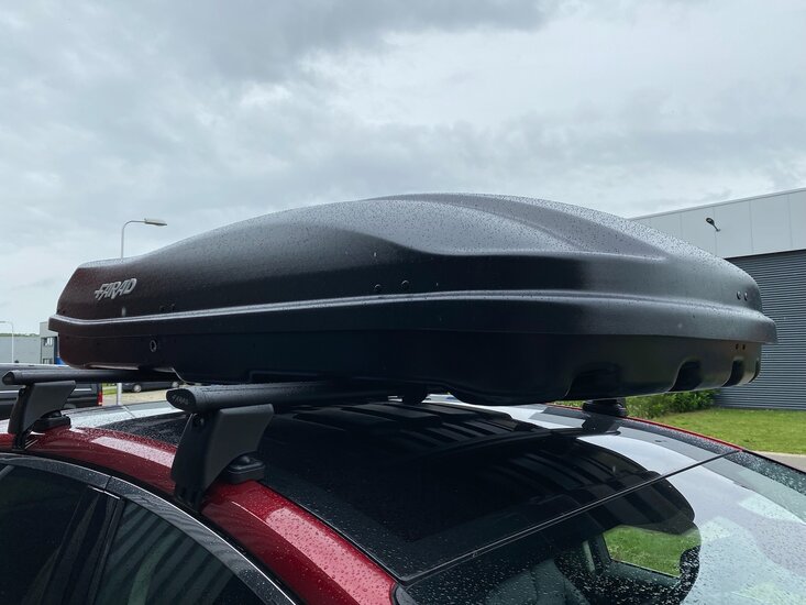Ford S-Max | N7 680 liter | Mat zwart | Model Marlin