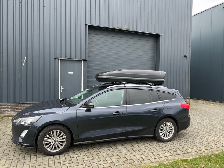 Ford Focus | N21 630 liter | Mat zwart | Model Koral
