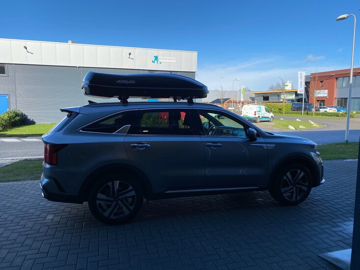 Kia Sorento | N7 680 liter | Mat zwart | Model Marlin