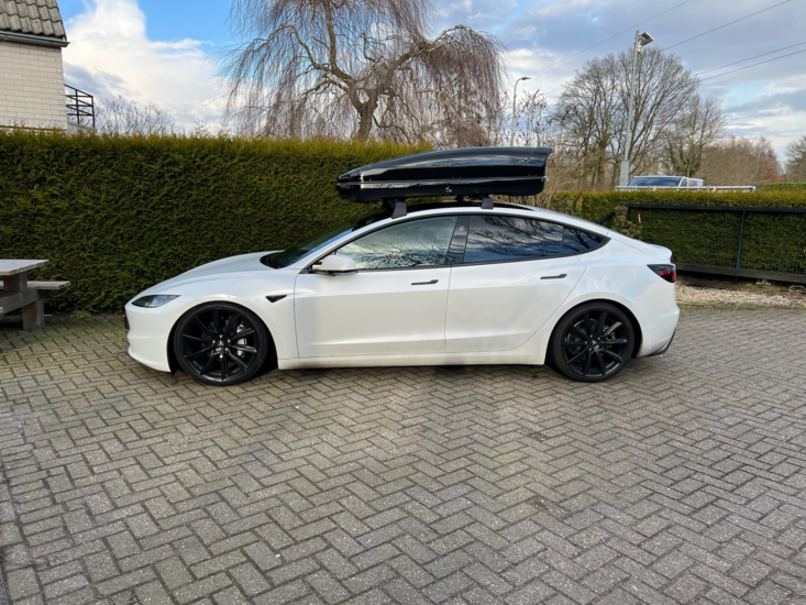 Tesla Model 3 | N20 480 liter | Hoogglans zwart | Model Koral