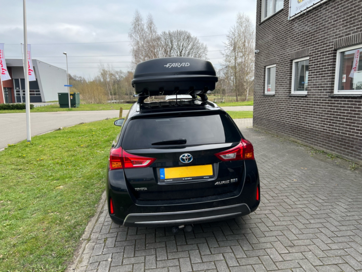 Toyota Auris Sports Tourer | N7 680 liter | Mat zwart | Model Marlin