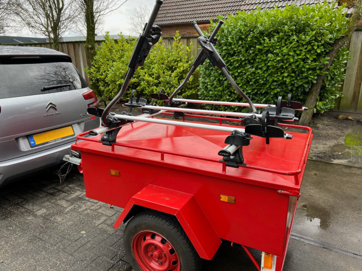 Aanhangwagen |3x Pesio fietsendragers | Luxe dakdragers aluminium