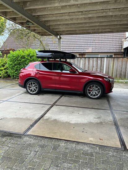Alfa Romeo Stelvio | N21 630 liter | Hoogglans zwart | Model Koral