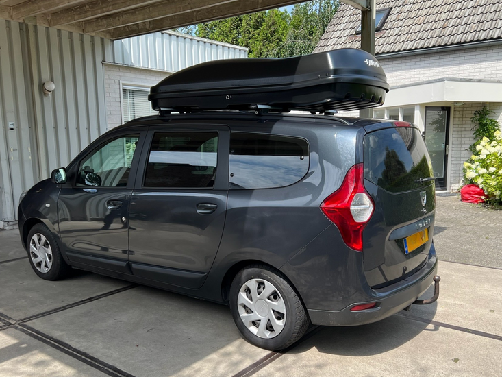Dacia Lodgy | N7 680 liter | Mat zwart | Model Marlin