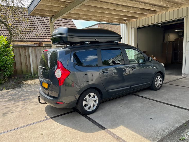 Dacia Lodgy | N7 680 liter | Mat zwart | Model Marlin
