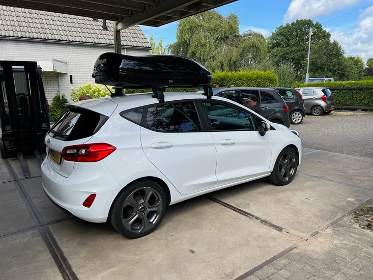 Ford Fiesta | N8 400 liter | Hoogglans zwart | Model Marlin