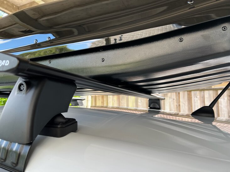 Ford Fiesta | N8 400 liter | Hoogglans zwart | Model Marlin