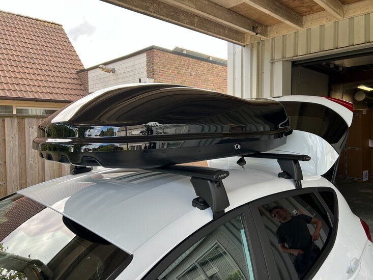 Ford Fiesta | N8 400 liter | Hoogglans zwart | Model Marlin