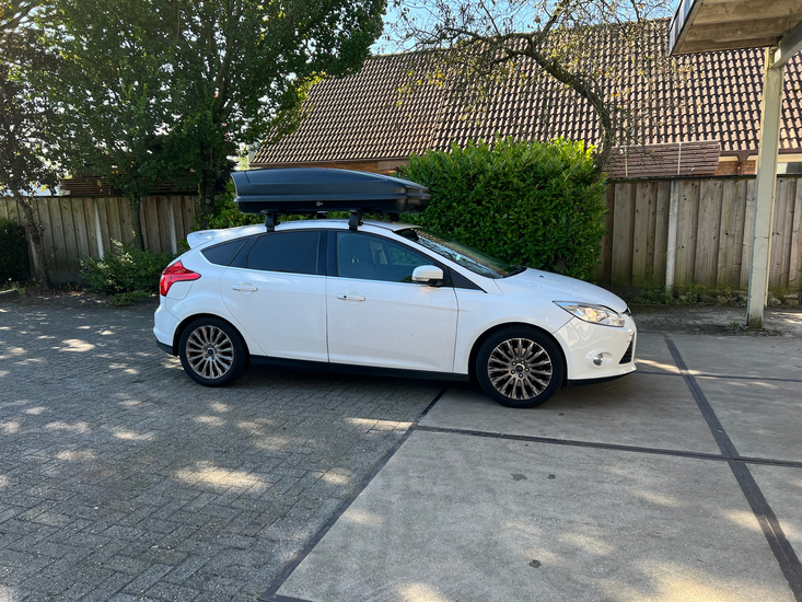 Ford Focus | N20 480 liter | Mat Zwart | Model Koral