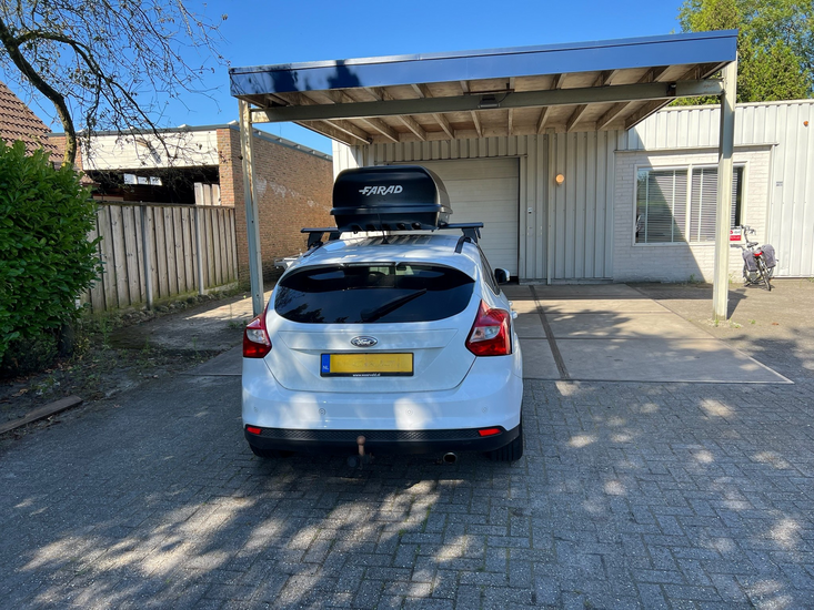 Ford Focus | N20 480 liter | Mat Zwart | Model Koral