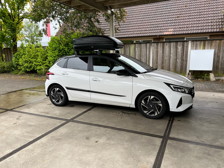 Hyundai i20 | N22 340 liter | Mat zwart | Model Dory