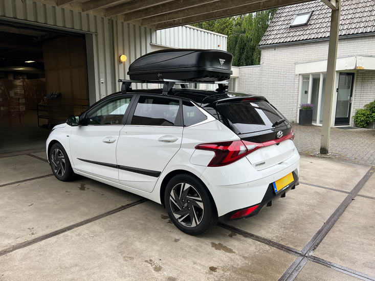 Hyundai i20 | N22 340 liter | Mat zwart | Model Dory