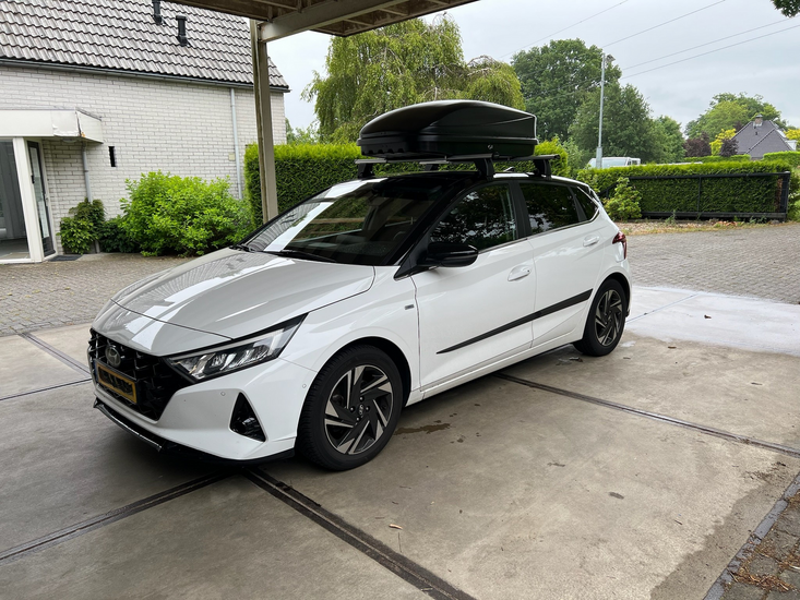 Hyundai i20 | N22 340 liter | Mat zwart | Model Dory