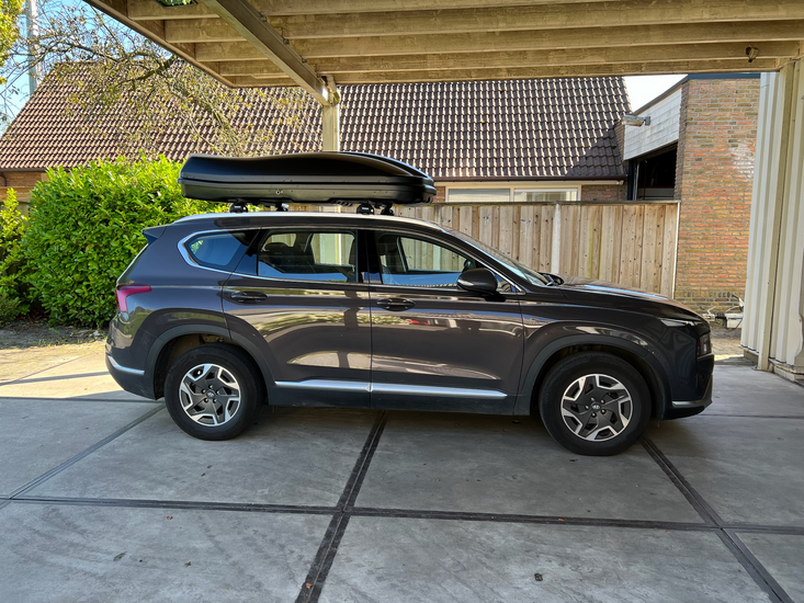 Hyundai SantaFe | N7 680 liter | Mat zwart | Model Marlin