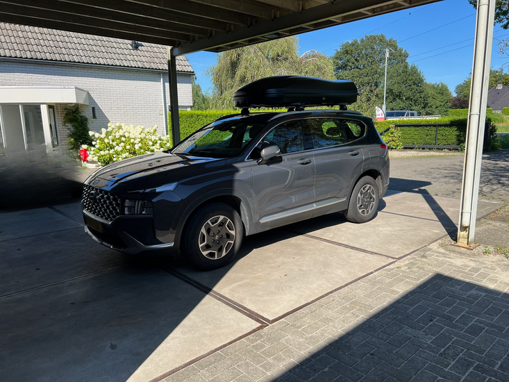 Hyundai SantaFe | N7 680 liter | Mat zwart | Model Marlin