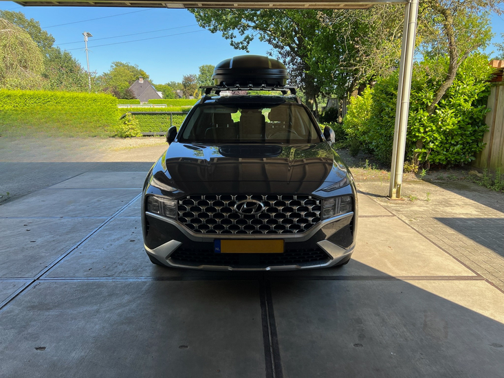 Hyundai SantaFe | N7 680 liter | Mat zwart | Model Marlin