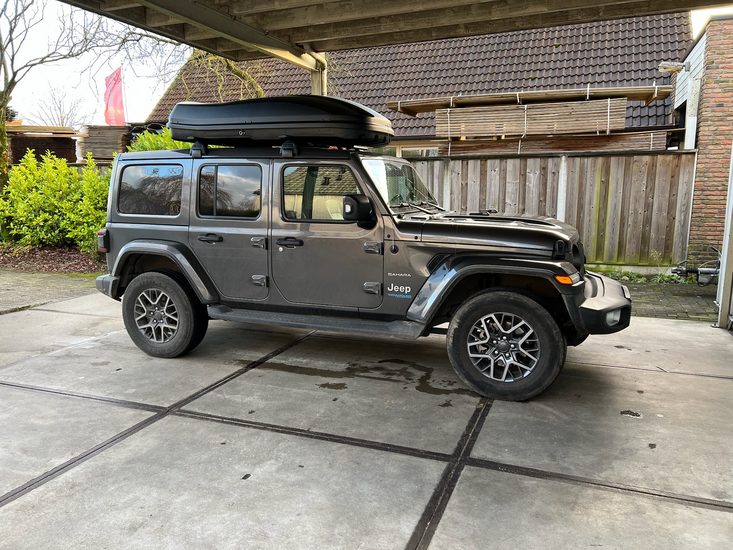 Jeep Wrangler | N7 680 liter | Mat zwart | Model Marlin