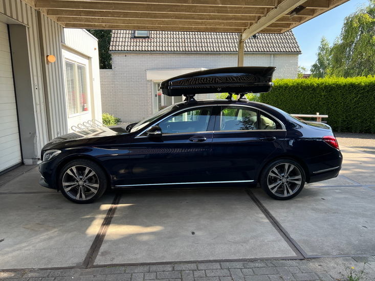 Mercedes C-klasse | N20 480 liter | Hoogglans zwart | Model Koral