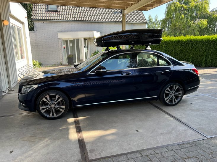 Mercedes C-klasse | N20 480 liter | Hoogglans zwart | Model Koral