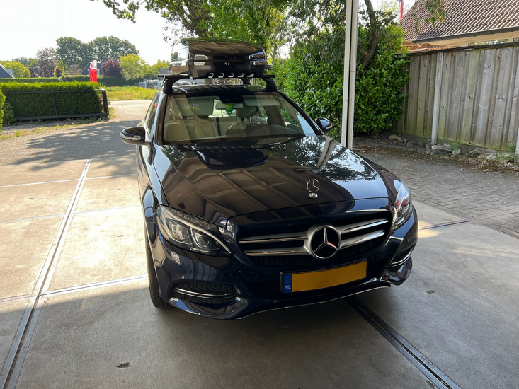 Mercedes C-klasse | N20 480 liter | Hoogglans zwart | Model Koral