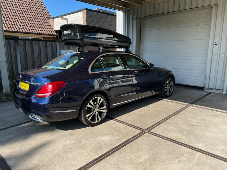 Mercedes C-klasse | N20 480 liter | Hoogglans zwart | Model Koral