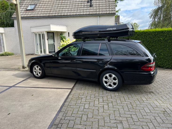 Mercedes E-klasse Combi | N7 680 liter | Hoogglans zwart | Model Marlin