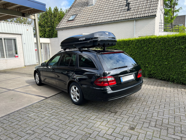Mercedes E-klasse Combi | N7 680 liter | Hoogglans zwart | Model Marlin